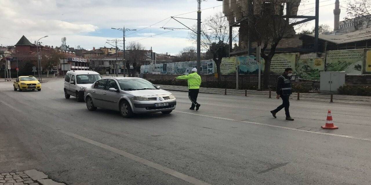 Konya polisinden kısıtlama denetimi