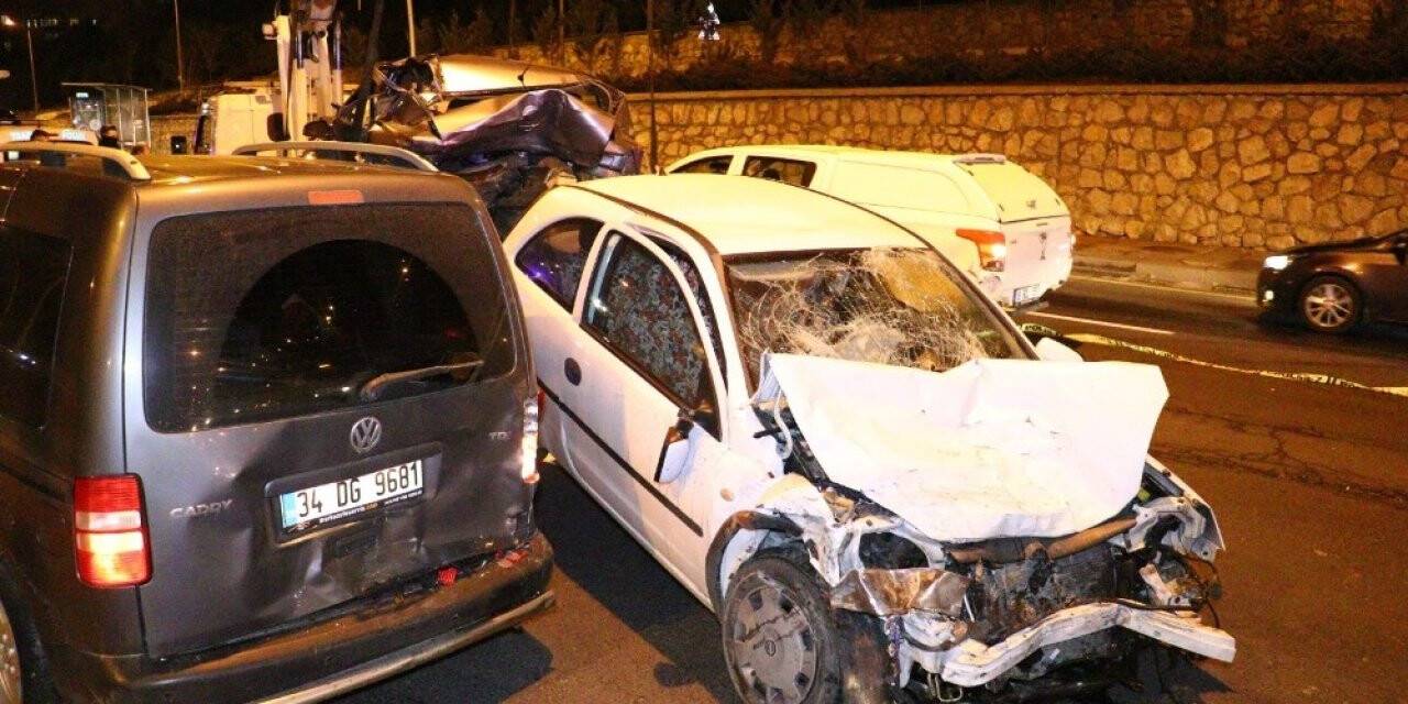 Ankara’da uygulama noktasında zincirleme kaza: 1’i ağır 4 yaralı