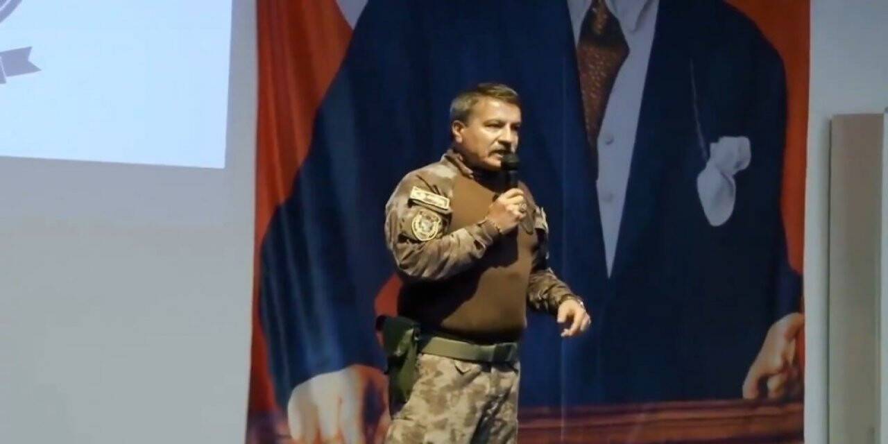 Trabzon Emniyet Müdürü Metin Alper, FETÖ’ye tepki gösterdi: “Allah belalarını versin”