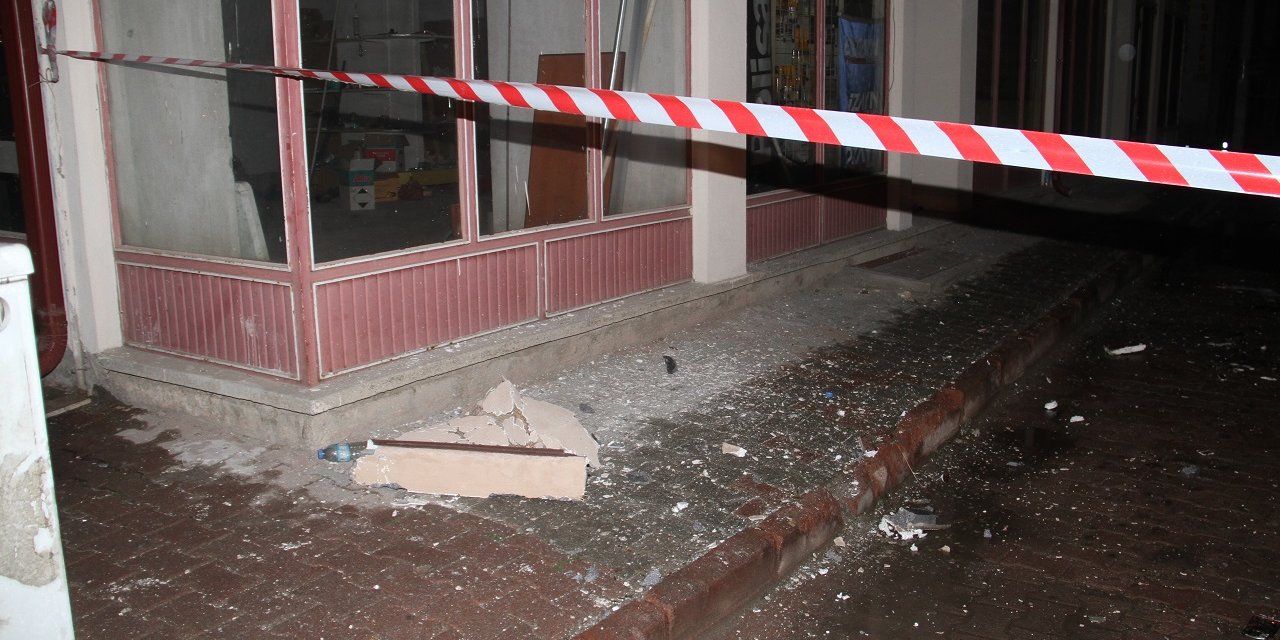 Konya'da apartmanın teras katında tüp patladı:  3 yaralı