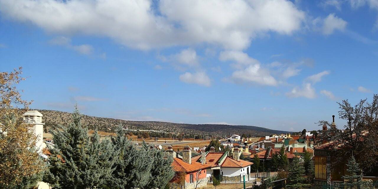 Kovid-19 salgını Konya'da yazlıkları kışlığa çevirdi