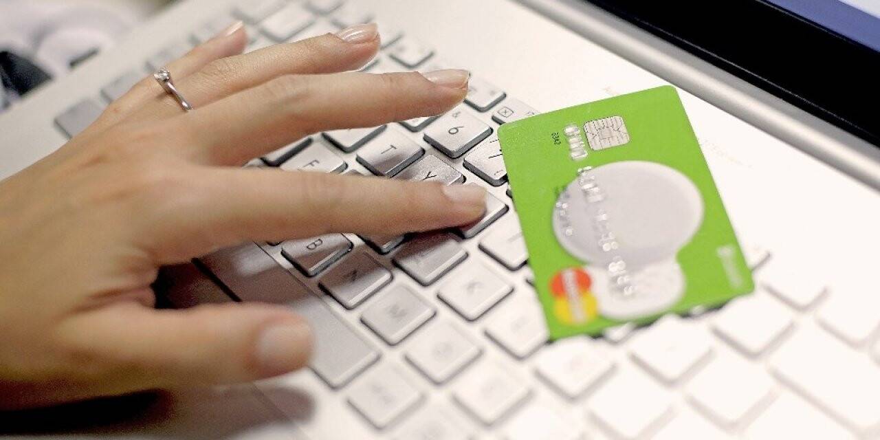 İnternetten alışverişlerde tüketicilere açık rıza şartı uyarısı