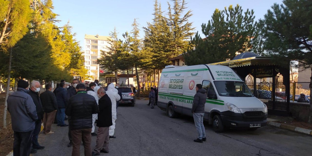 Konya'da aile hekimi Kovid-19 nedeniyle hayatını kaybetti
