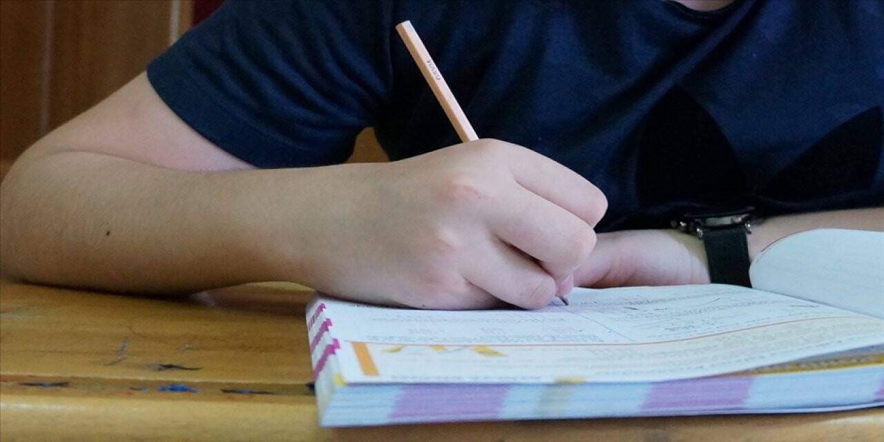 Liselerde yüz yüze sınavlar 15 Şubat 2021 sonrasında yapılacak
