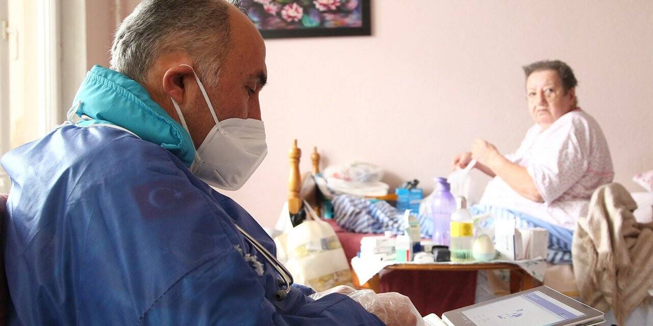 Konya'da 33 bin hastaya evde sağlık hizmeti
