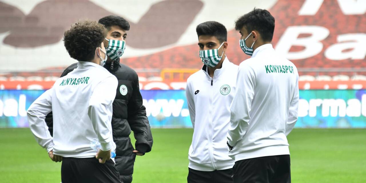 Konyaspor’da yedek kulübesi gençlere kaldı