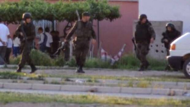 DÜĞÜNDE SİLAHLI KAVGA: 23 YARALI, 40 GÖZALTI