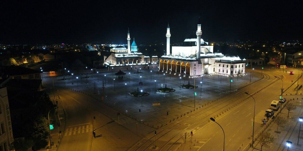 80 saatlik sokağa çıkma kısıtlaması başladı