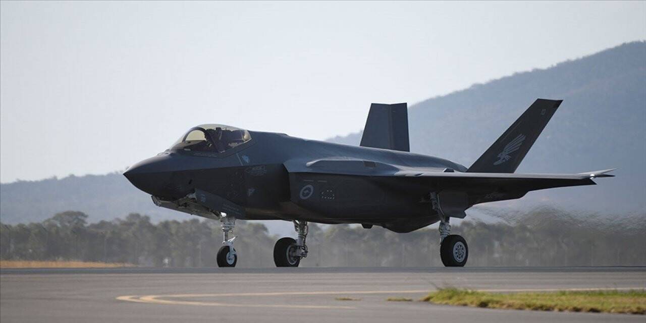 Pentagon F-35'lerin tam kapasite seri üretim kararını askıya aldı