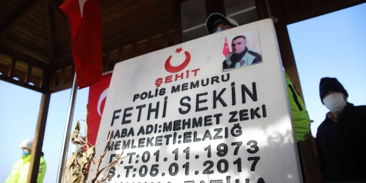 Şehit Fethi Sekin, şehadetinin 4. yılında kabri başında anıldı