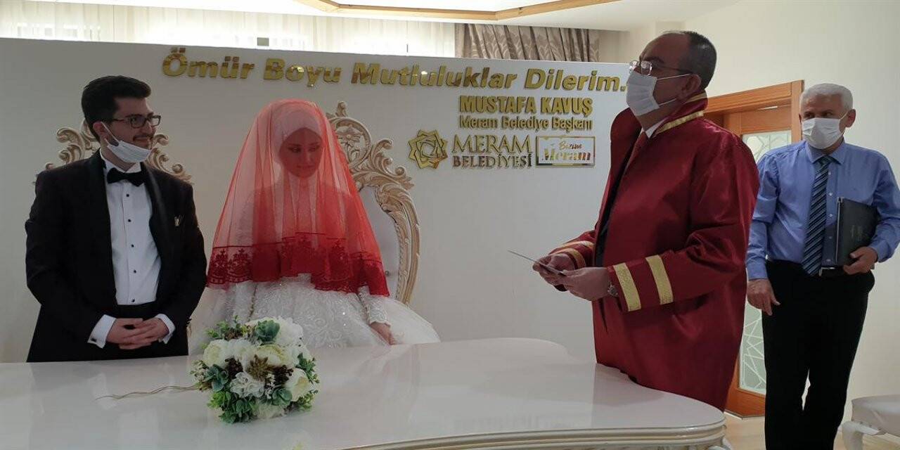 Konya'da 2341çift mutluluğa Meram'da 'evet' dedi