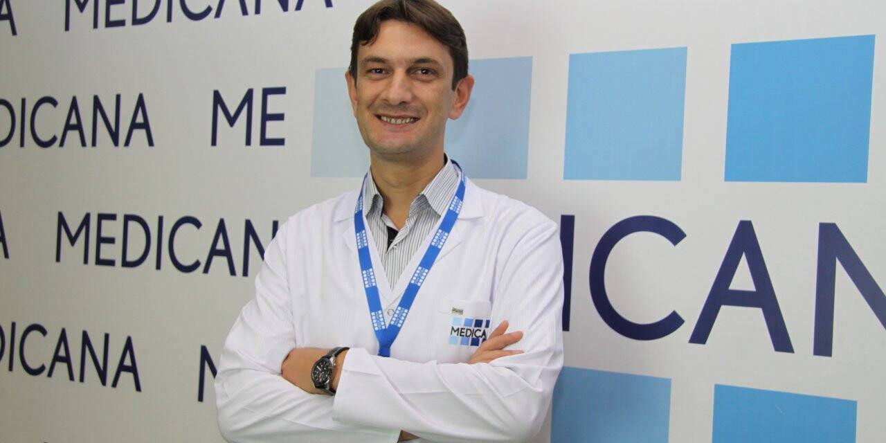 'Su ile sık temas yüzücü kulağı yapıyor'