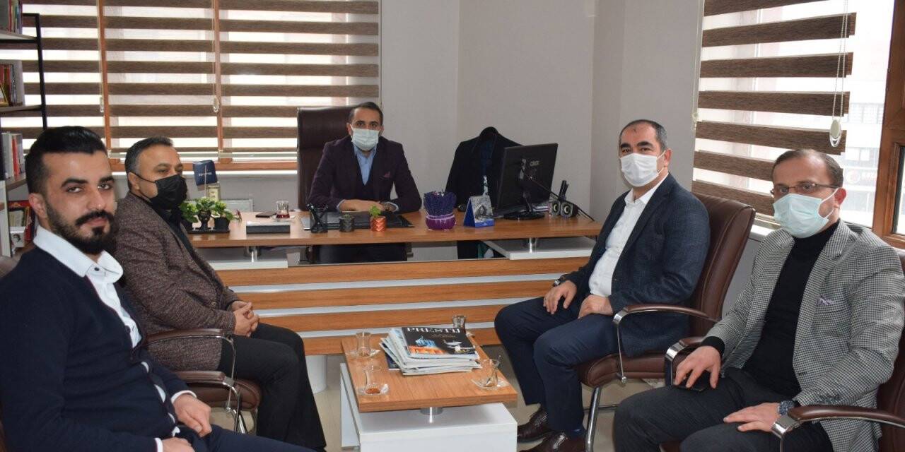 AK Parti Karatay'dan Pusula'ya ziyaret