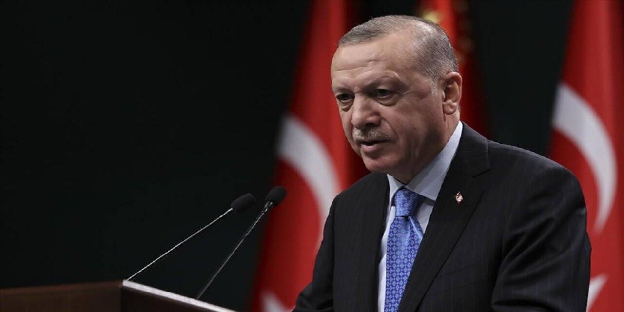 Cumhurbaşkanı Erdoğan: Muhalefetin içine düştüğü çıkmaz bizim sorumluluğumuzu daha da artırıyor