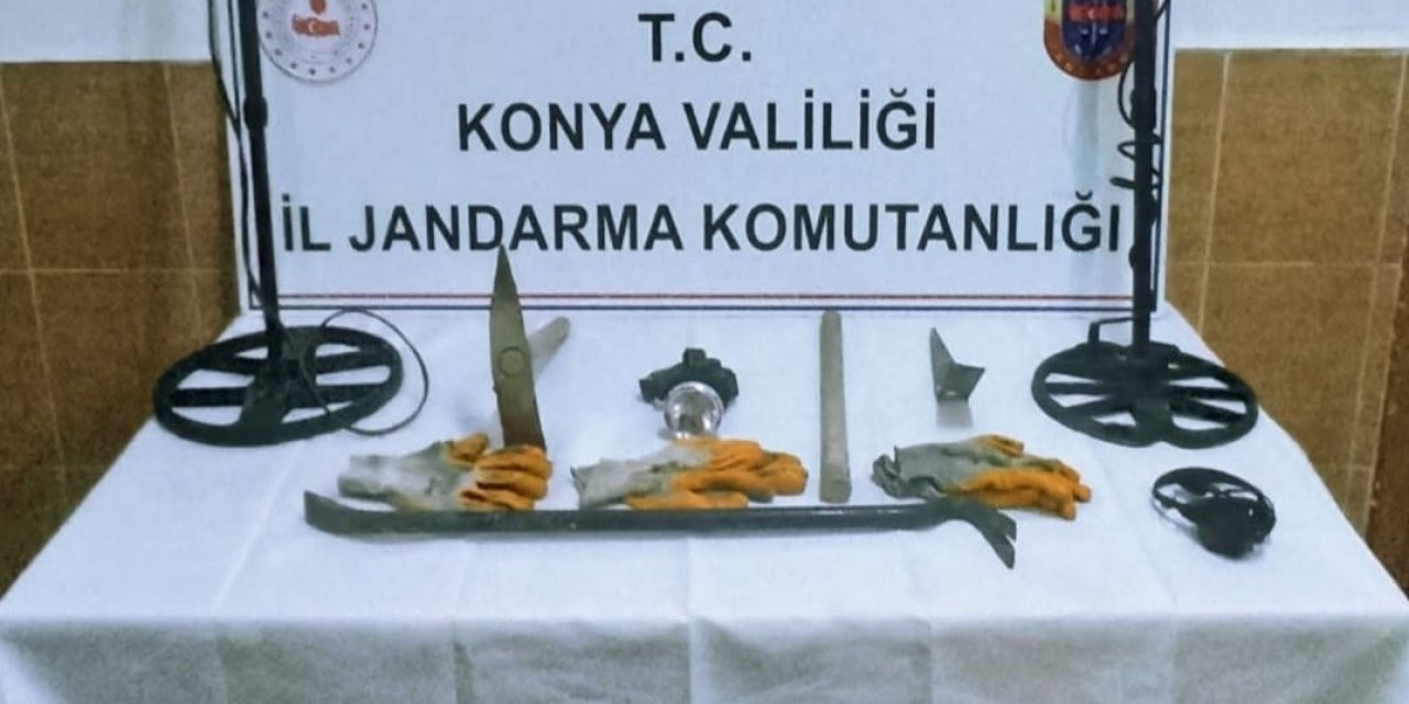 Konya’da kaçak define avcıları suçüstü yakalandı