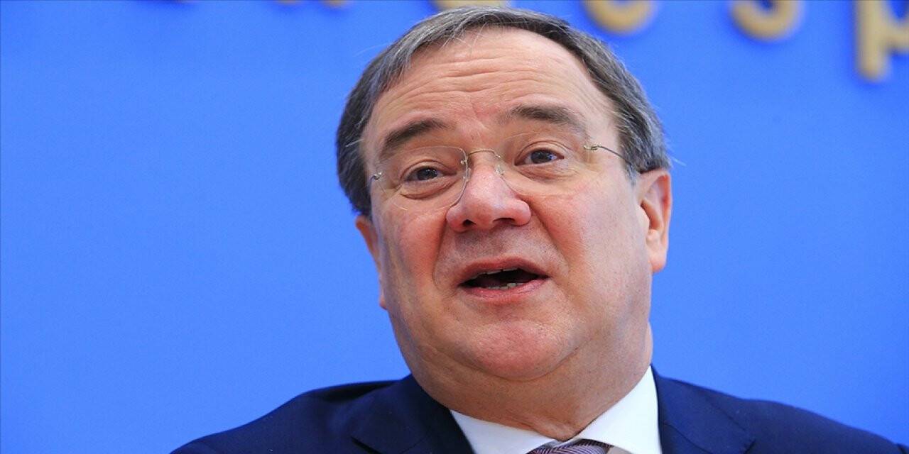 Almanya'da Merkel'in partisinin genel başkanı Armin Laschet oldu