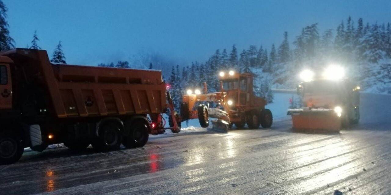 Antalya-Konya karayolunda kar kalınlığı 15 santime ulaştı