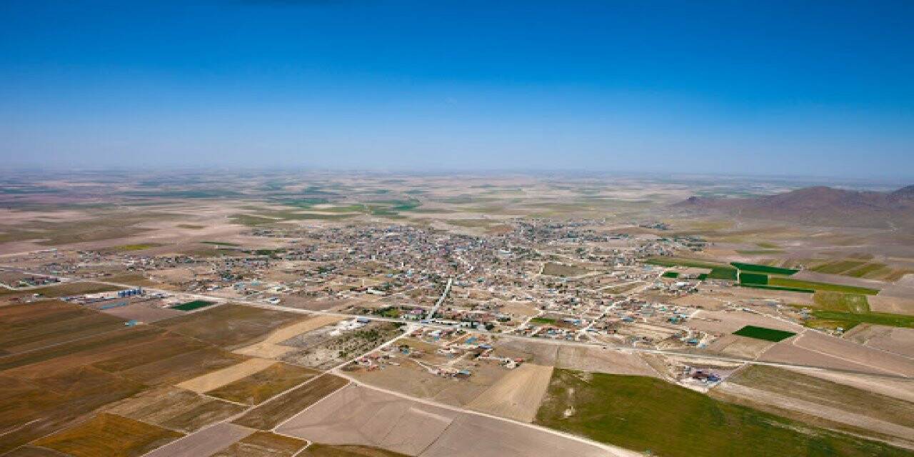Emirgazi'de satılık tarla