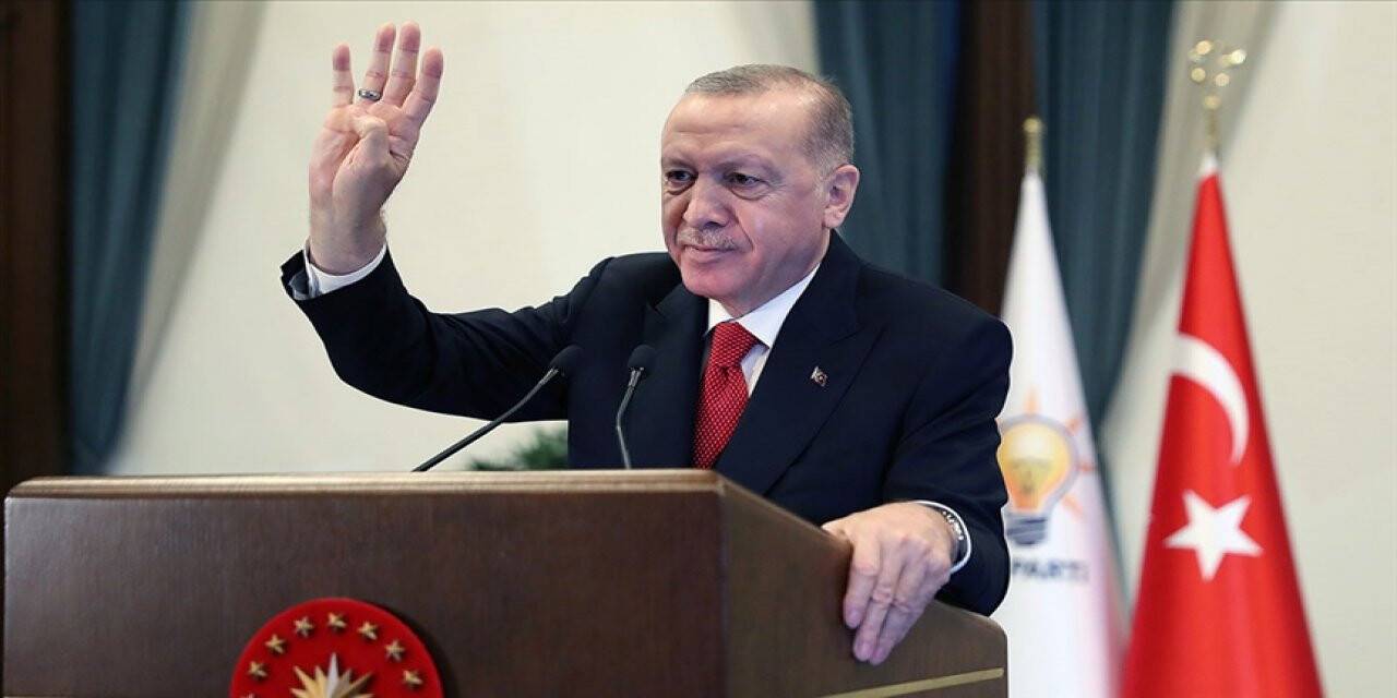 Cumhurbaşkanı Erdoğan: Milletten demokrasinin kurallarıyla alamadıkları yetkinin gaspla takdimini bekleyenler çok bekler