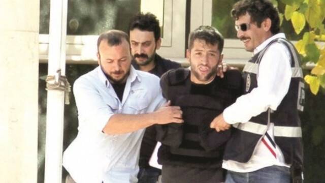 Diz çöktürdüğü ablasının başına ateş etmiş