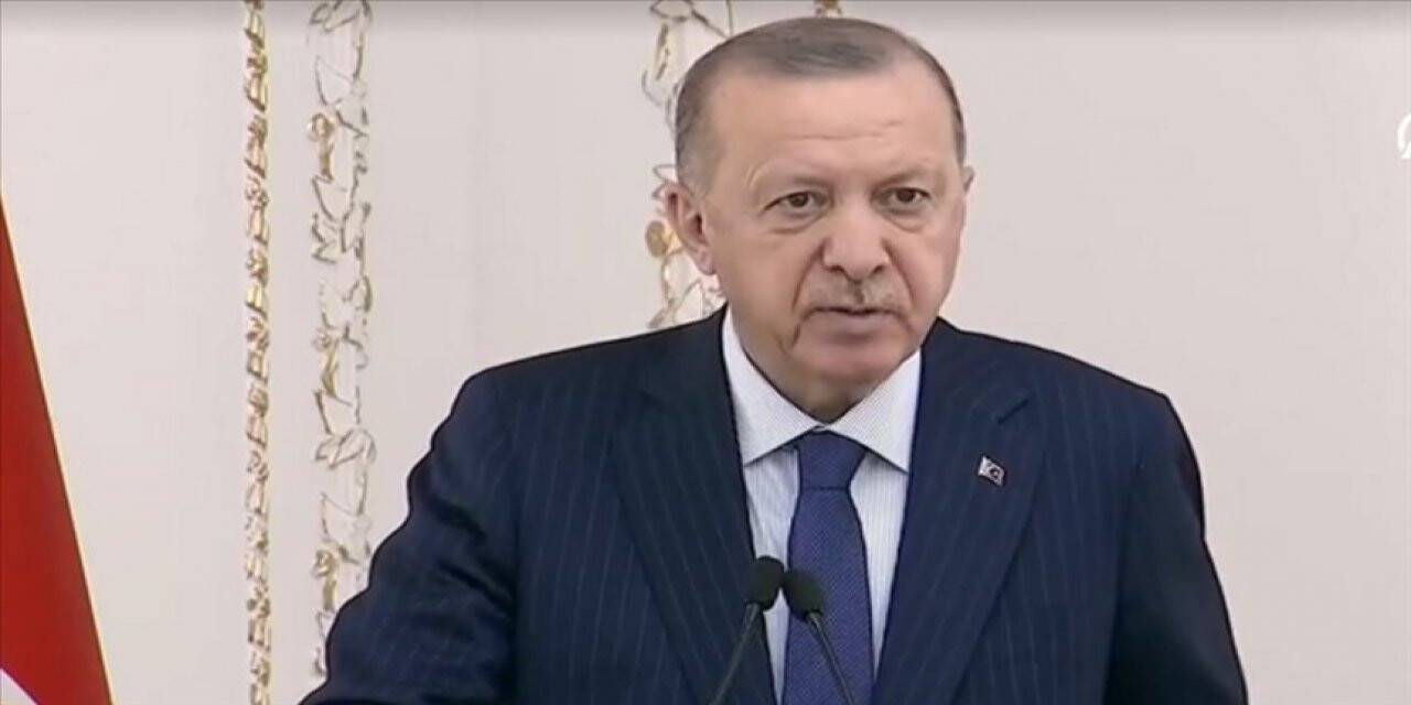 Cumhurbaşkanı Erdoğan'dan faiz yorumu: Yüksek faizle ülkemin kalkınacağına inanmıyorum
