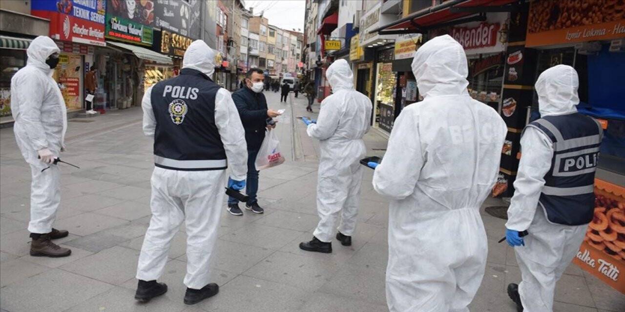 Türkiye Güven Huzur Uygulaması: Aranan 2 bin 402 kişi yakalandı