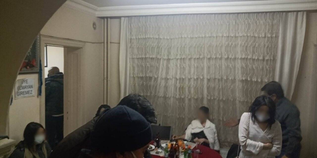 Konya'da polisi görüp gazinodan kaçanlar başka adreste buluştu