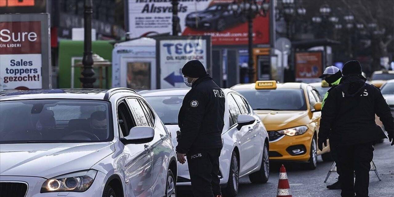Kısıtlamalara uymayan 27 bin 839 kişiye ceza