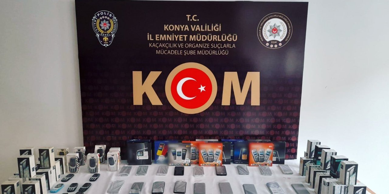 Konya'da gümrük kaçağı cep telefonu ele geçirildi