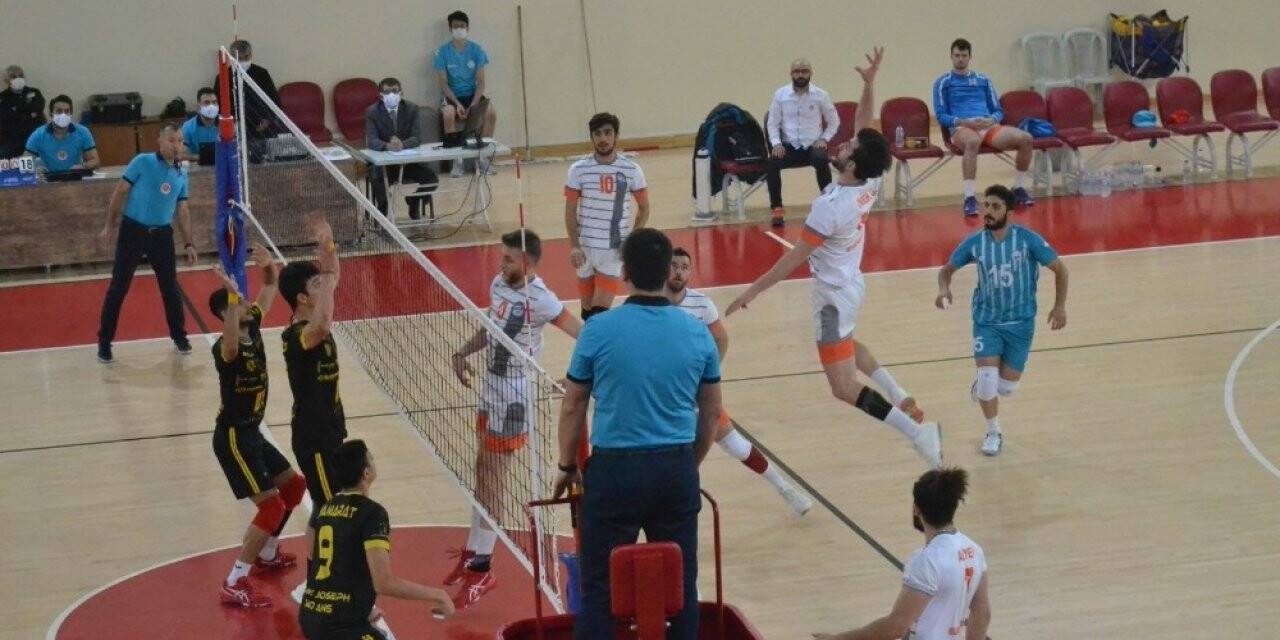 Konya Büyükşehir galibiyetle başladı