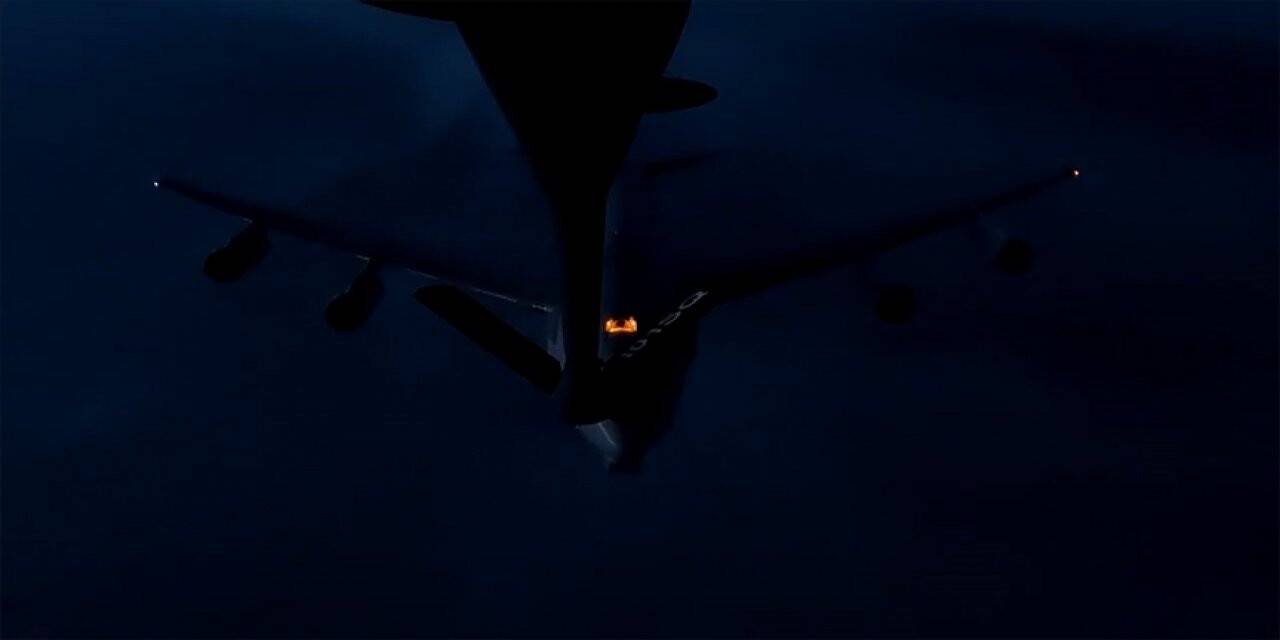 Türk Hava Kuvvetleri, NATO uçağına ilk kez gece görevinde havada yakıt ikmali yaptı