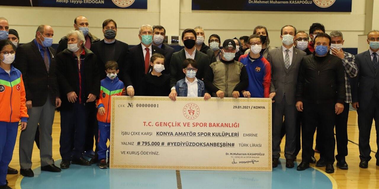 Konya'da amatör spor kulüplerine 795 Bin TL nakdi yardım 
