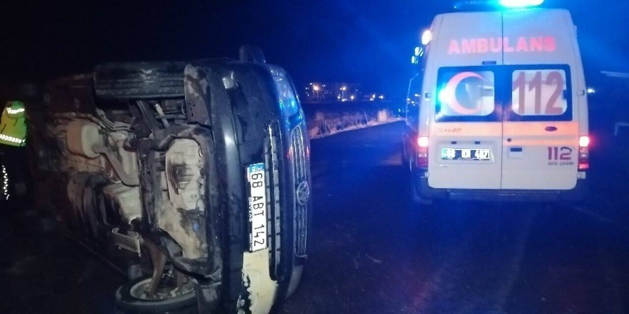 Aksaray’da 3 aracın karıştığı kazada 2 kişi yaralandı