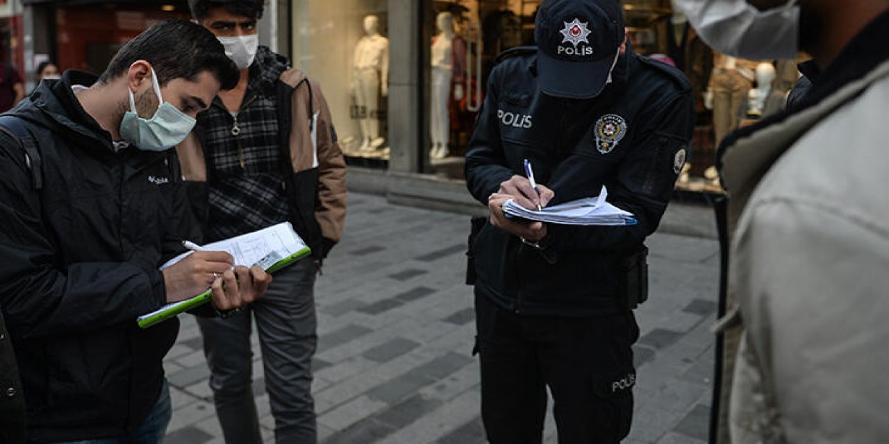 Konya'da Kovid-19 tedbirlerine uymayan 438 kişiye ceza