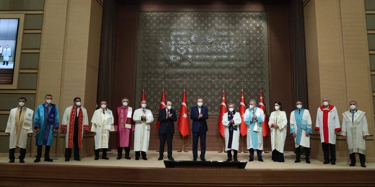 Aksoy: SÜ Öncü Olmaya Devam Ediyor