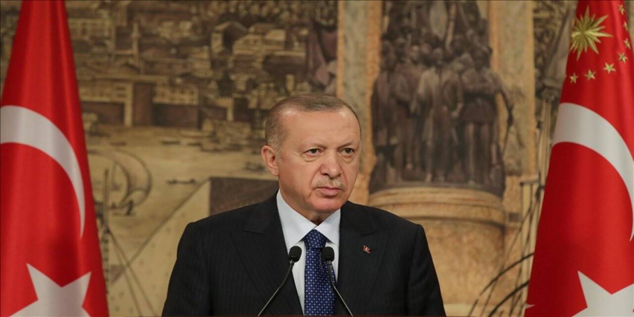 Cumhurbaşkanı Erdoğan: Ülkemizi hedef alan saldırıların hiçbiri unutmayın tesadüfi değildir