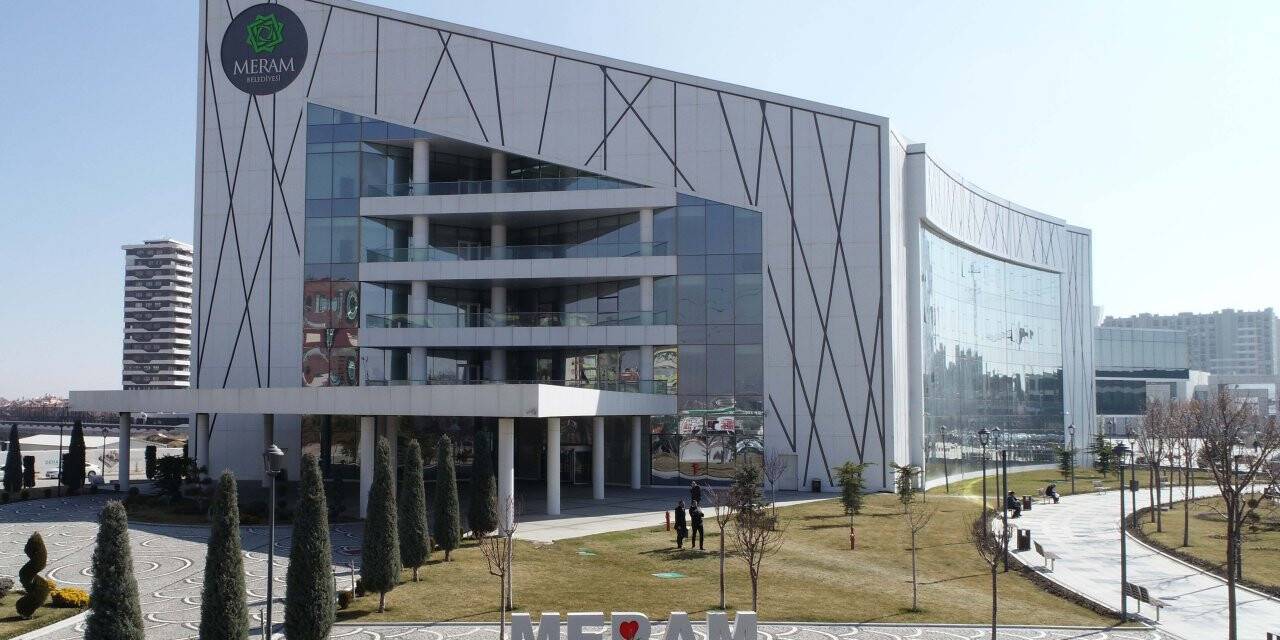 Meram’da Müdürlüklerde Düzenleme