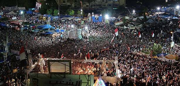 8 ay sonra o meydan yine doldu!