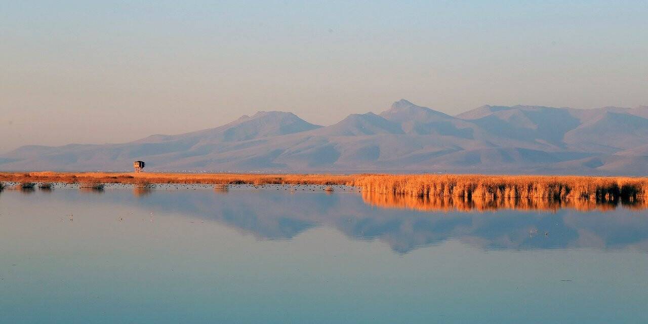 Konya’daki Akgöl sazlıklarındaki dolgu set ikinci kez tahrip edildi