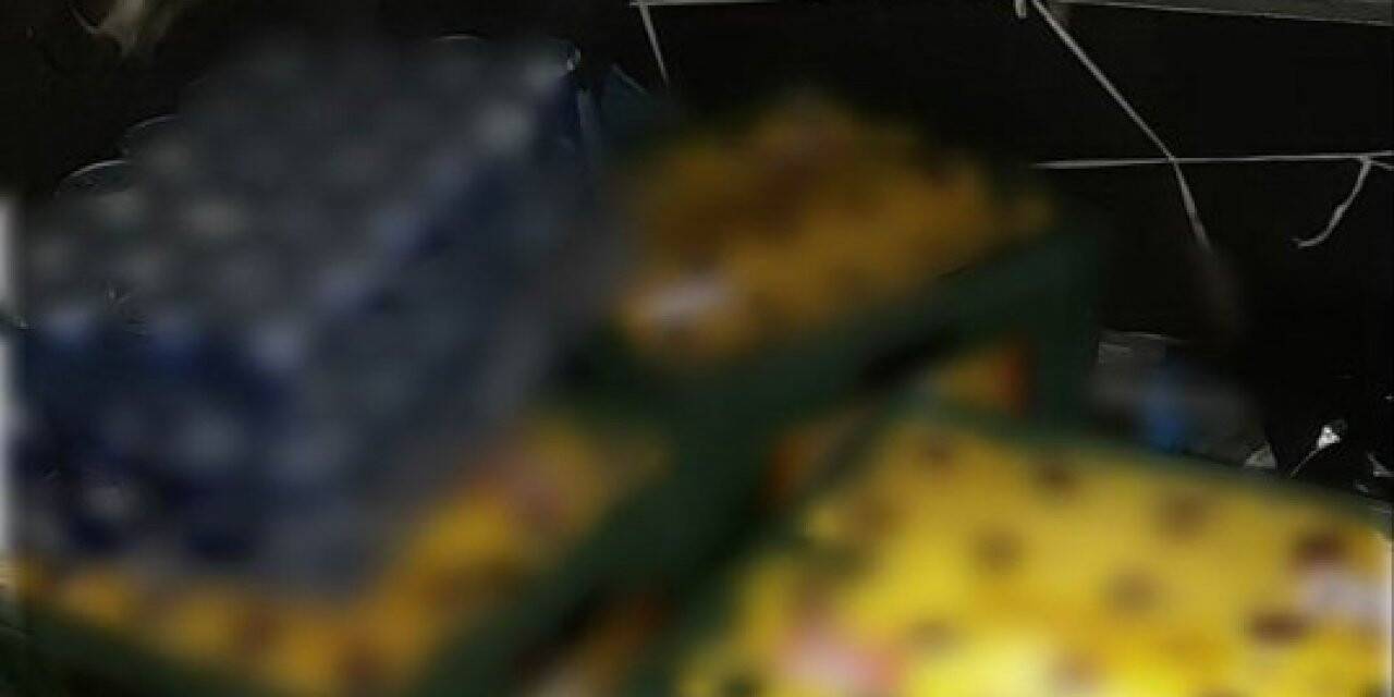 Otomobilden içki satarken yakalandı