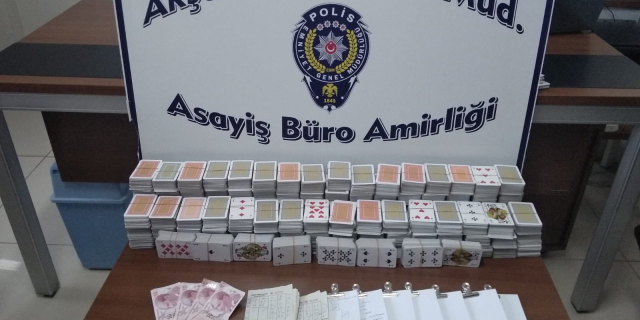 Akşehir'de kumar baskını:  6 kişiye ceza kesildi