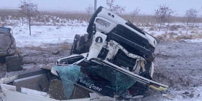 Karapınar yolunda ikinci kaza, tanker devrildi