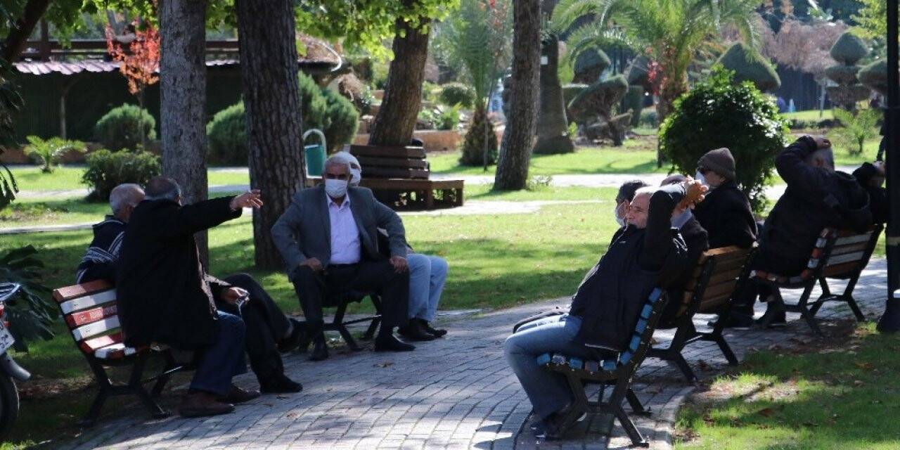 Bilim Kurulu Üyesi Gündüz: Önlemler gevşetilmemeli, tablo tersine dönebilir