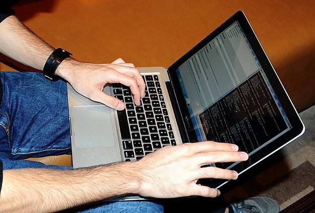 Gençler Ücretsiz İnterneti Sevdi