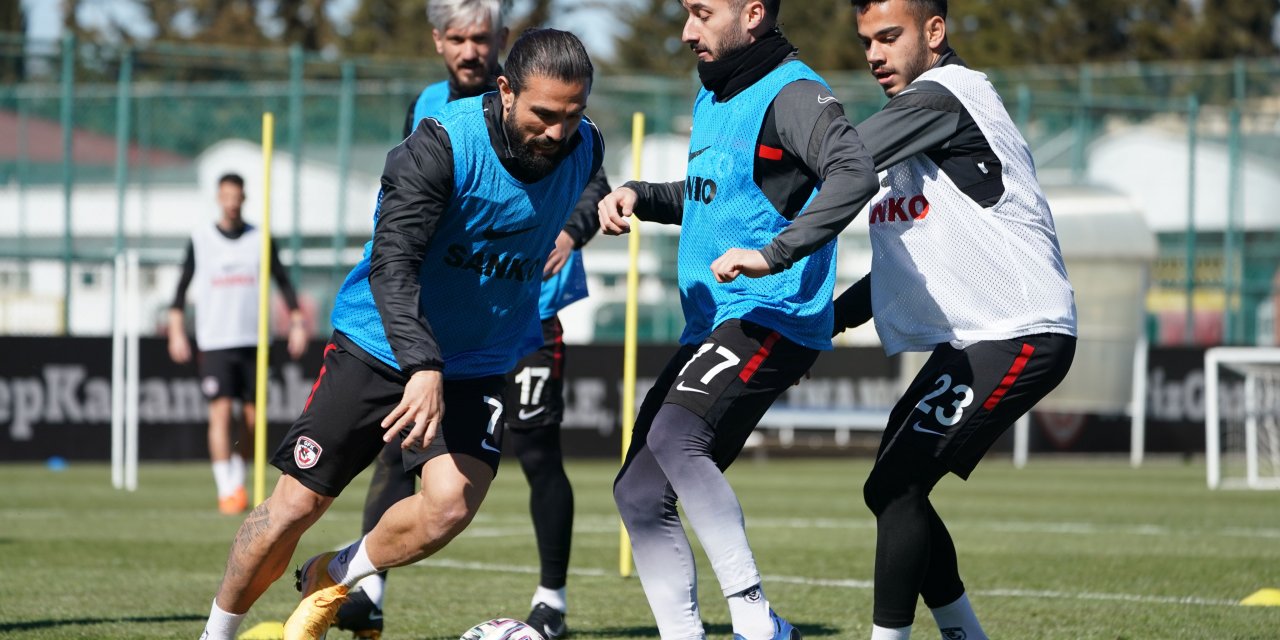 Gaziantep FK, Konyaspor'a konuk oluyor