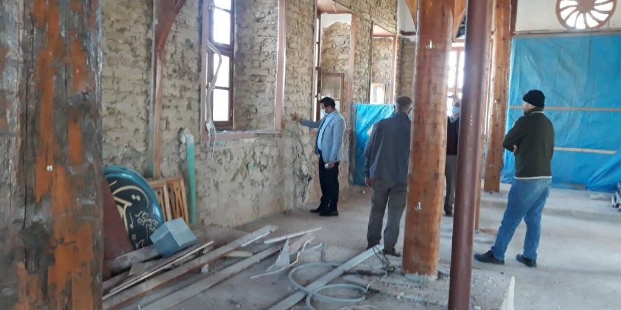 Hüyük’teki tarihi cami restore ediliyor