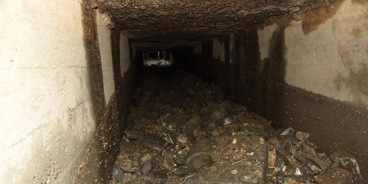 200 metrelik kanaldan 60 kamyon çöp çıktı