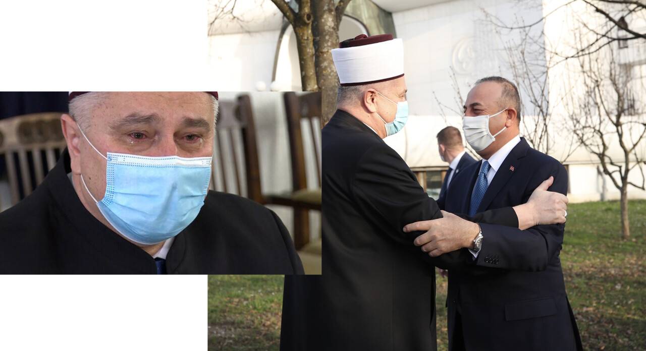 'Türk Dışişleri Bakanı'nı görünce gözyaşlarını tutamadı (TIKLA&İZLE)