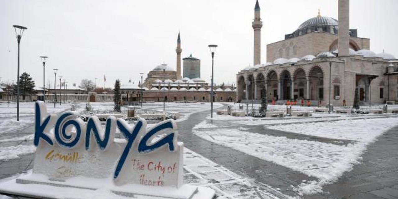 Konya ve Karaman'da kar yağışı etkisini sürdürecek