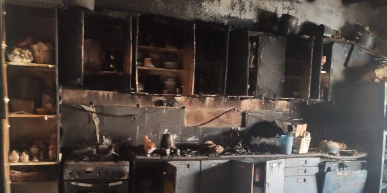 Hakkari’de 7 nüfuslu ailenin evi yangında kül oldu